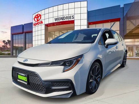 Used 2020 Toyota Corolla SE w/ Carpet Mat Package (TMS) image 2