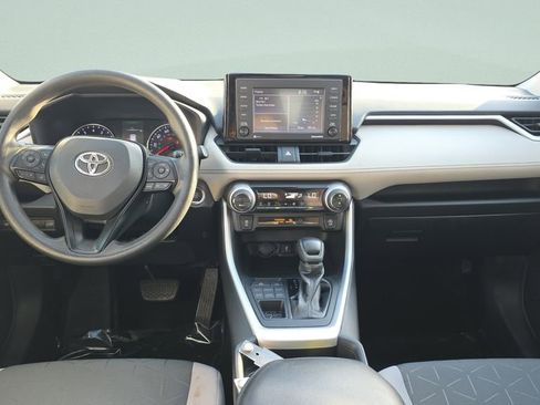 Used 2021 Toyota RAV4 XLE w/ Convenience Package AWD/4WD image 11