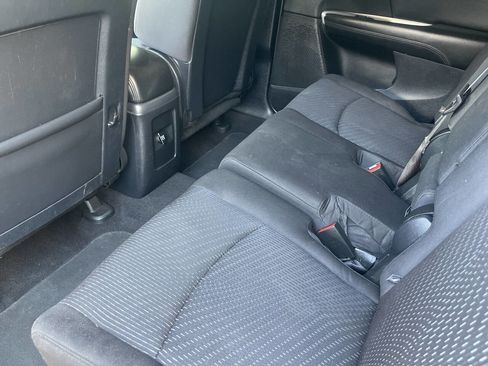 Used 2017 Dodge Journey SXT w/ Comfort/Convenience Group image 15