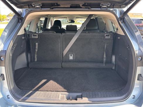 Used 2023 Toyota Highlander XLE image 29