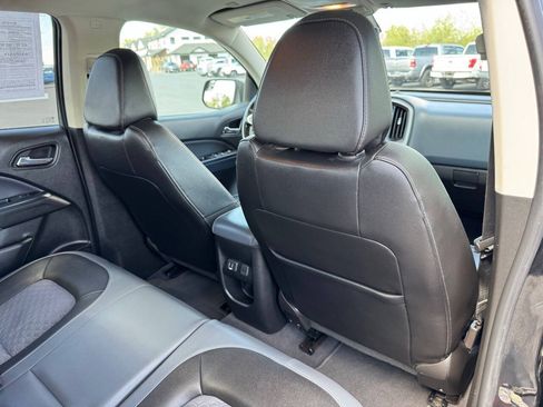 Used 2020 Chevrolet Colorado Z71 AWD/4WD image 28