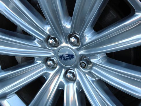 Used 2020 Ford Explorer Limited image 45