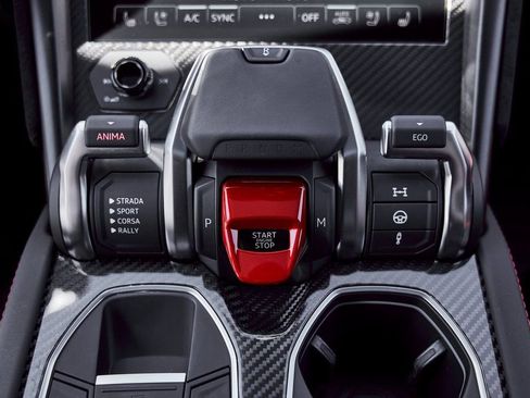 Used 2024 Lamborghini Urus Performante image 82