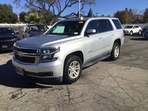 Used 2018 Chevrolet Tahoe LT image 2