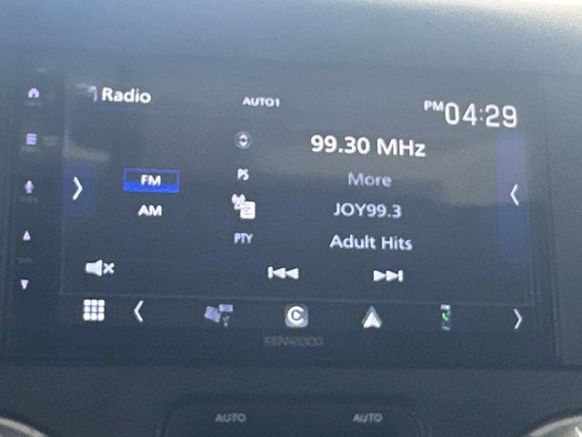 Used 2016 Jeep Wrangler Unlimited Sahara w/ Connectivity Group AWD/4WD image 27
