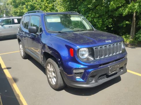 Used 2020 Jeep Renegade Sport w/ Sport Appearance Group AWD/4WD image 2