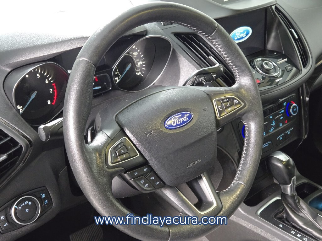 Used 2017 Ford Escape Titanium FWD image 22
