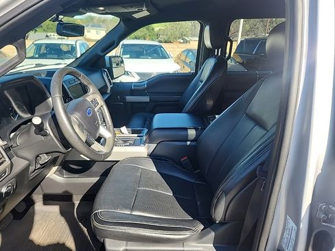Used 2019 Ford F150 Lariat image 10