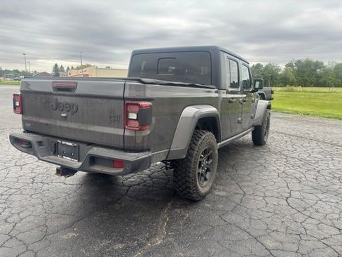 Used 2024 Jeep Gladiator Sport AWD/4WD image 6