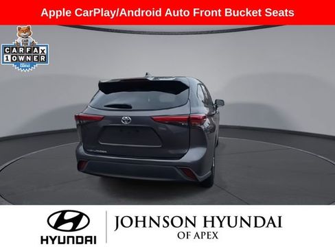 Used 2021 Toyota Highlander L image 8