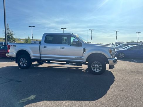 Used 2019 Ford F350 XLT w/ XLT Premium Package AWD/4WD image 7