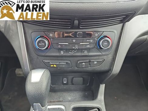 Used 2017 Ford Escape SE FWD image 17