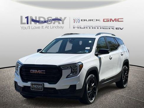 Certified 2024 GMC Terrain SLE w/ Driver Convenience Package AWD/4WD image 5