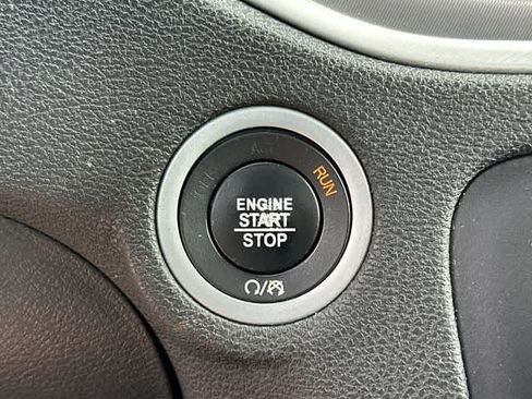 Used 2022 Dodge Charger SXT w/ Cold Weather Package AWD/4WD image 10