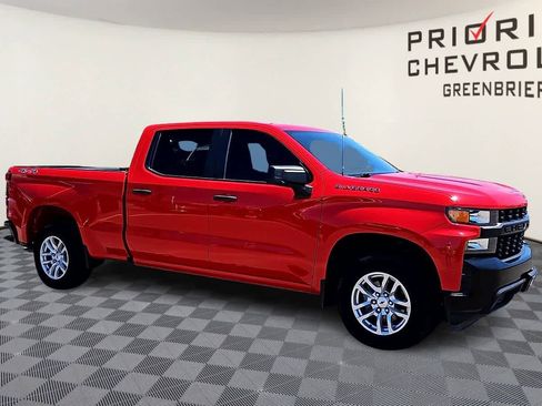 Used 2022 Chevrolet Silverado 1500 W/T w/ WT Value Package AWD/4WD image 2