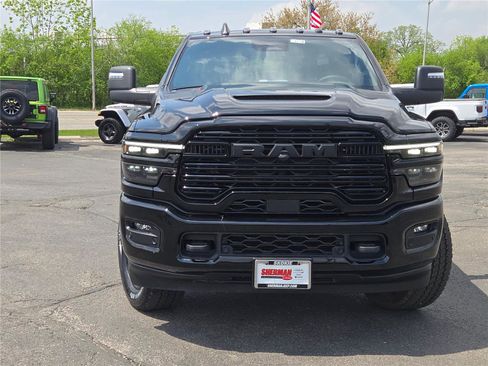 New 2025 RAM 2500 Laramie image 4