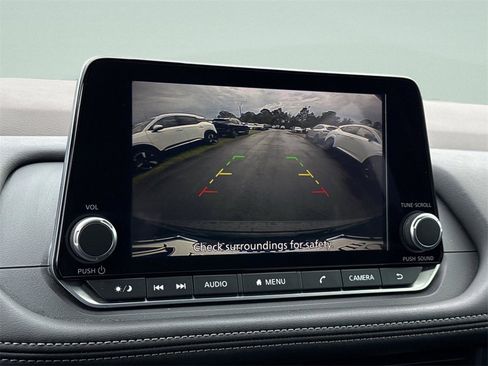 Certified 2023 Nissan Rogue S image 26