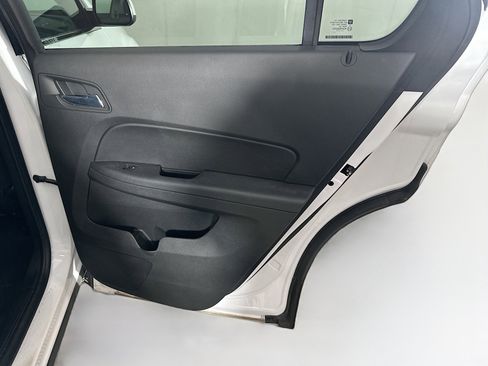 Used 2017 Chevrolet Equinox LT w/ Convenience Package FWD image 28