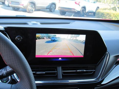 New 2026 Chevrolet Trax RS w/ Sunroof Package image 23