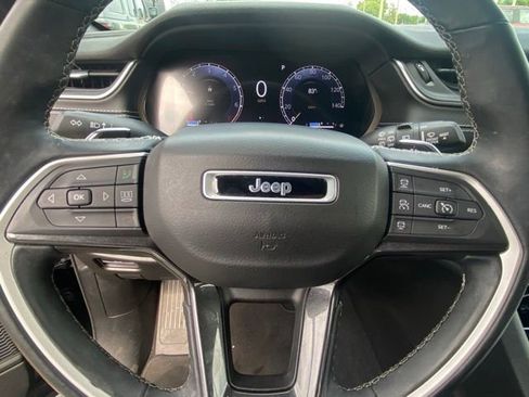 Used 2021 Jeep Grand Cherokee L Laredo AWD/4WD image 18