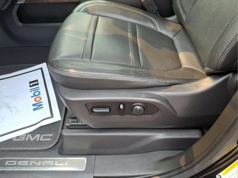 Used 2021 GMC Sierra 2500 Denali w/ Denali Ultimate Package AWD/4WD image 18