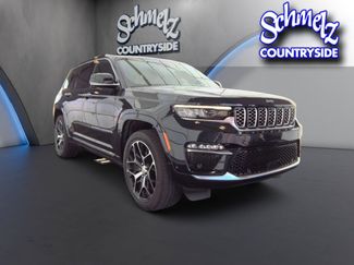 Used 2024 Jeep Grand Cherokee Summit AWD/4WD video 1