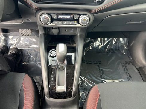 New 2025 Nissan Versa SR w/ Trunk Package image 19