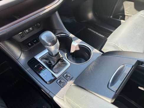 Used 2017 Toyota Highlander XLE AWD/4WD image 27