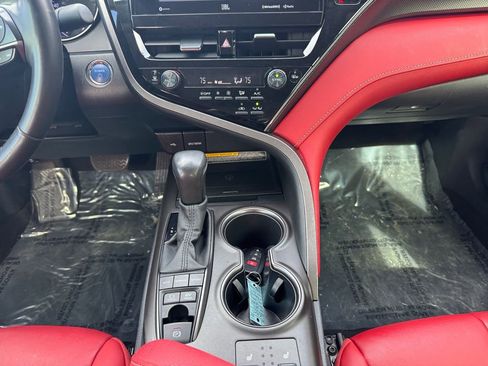 Used 2021 Toyota Camry XSE w/ Navigation Upgrade Package FWD image 11