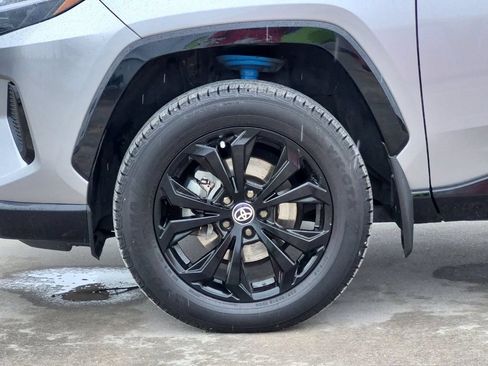 Used 2022 Toyota RAV4 SE AWD/4WD image 28