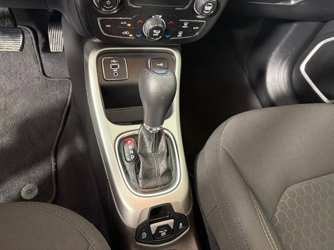 Used 2021 Jeep Compass Sport FWD image 18