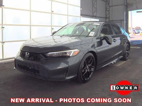 Used 2025 Honda Civic Sport image 1