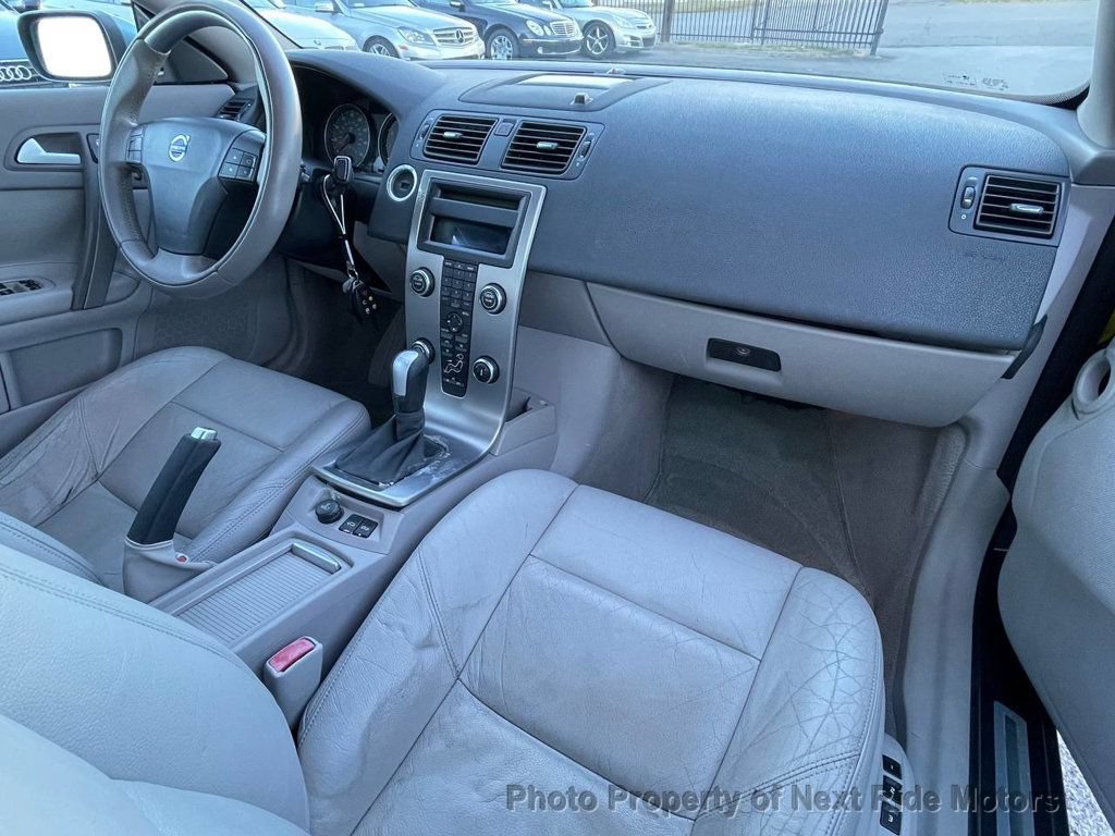 Used 2007 Volvo C70 T5 FWD image 24