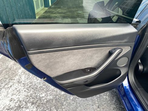 Used 2021 Tesla Model 3 Standard Range Plus image 50