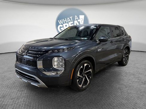 Used 2024 Mitsubishi Outlander SE image 8