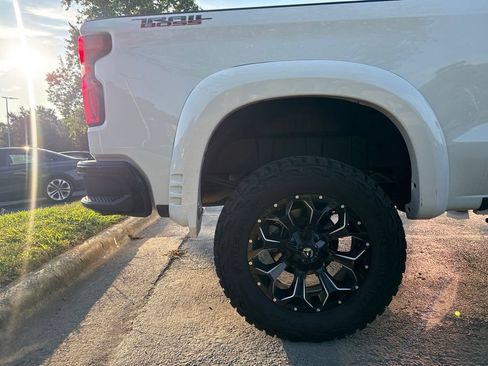 Used 2025 Chevrolet Silverado 1500 LT Trail Boss w/ Convenience Package II AWD/4WD image 14