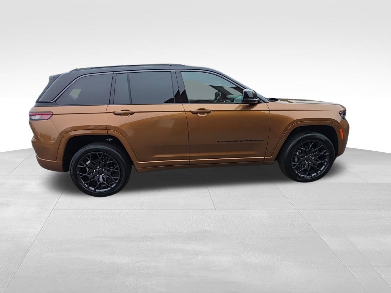 New 2027 Jeep Grand Cherokee Summit w/ Adv Protech Group IV AWD/4WD image 10