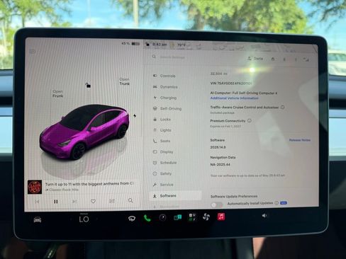 Used 2023 Tesla Model Y Long Range AWD/4WD image 25