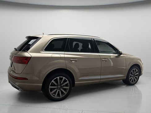 Used 2019 Audi Q7 3.0T Prestige w/ Prestige Package AWD/4WD image 6