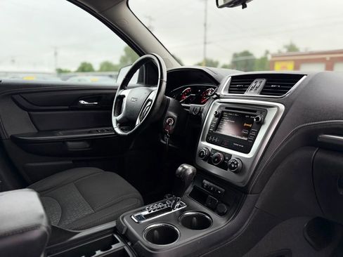 Used 2016 GMC Acadia SLE FWD image 39