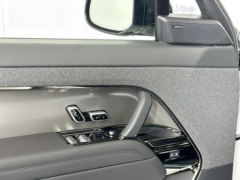 New 2026 Land Rover Range Rover Sport S AWD/4WD image 18