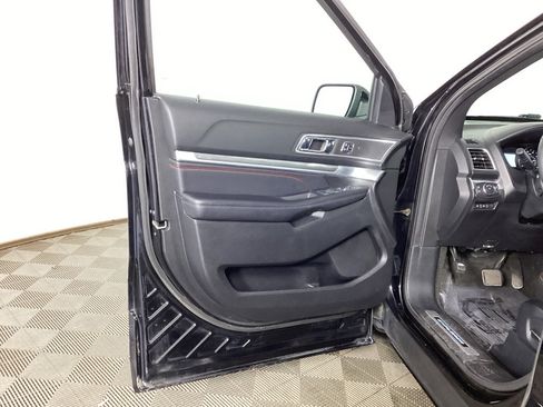 Used 2018 Ford Explorer Sport AWD/4WD image 16