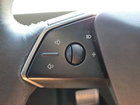 Used 2025 Tesla Cybertruck AWD Crew Cab image 25