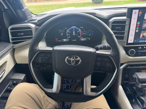 Used 2024 Toyota Sequoia Capstone AWD/4WD image 24
