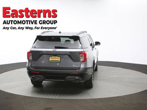 Used 2022 Ford Explorer XLT w/ Equipment Group 202A image 39