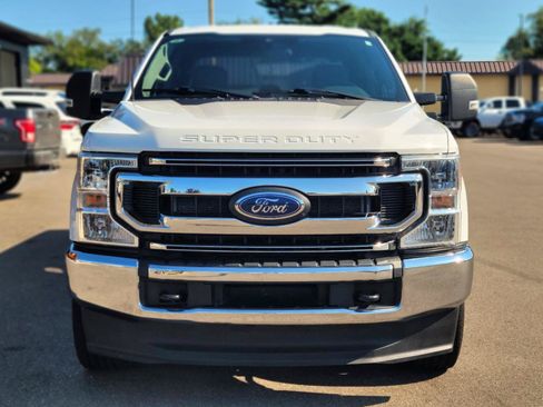 Used 2022 Ford F250 XLT AWD/4WD image 2