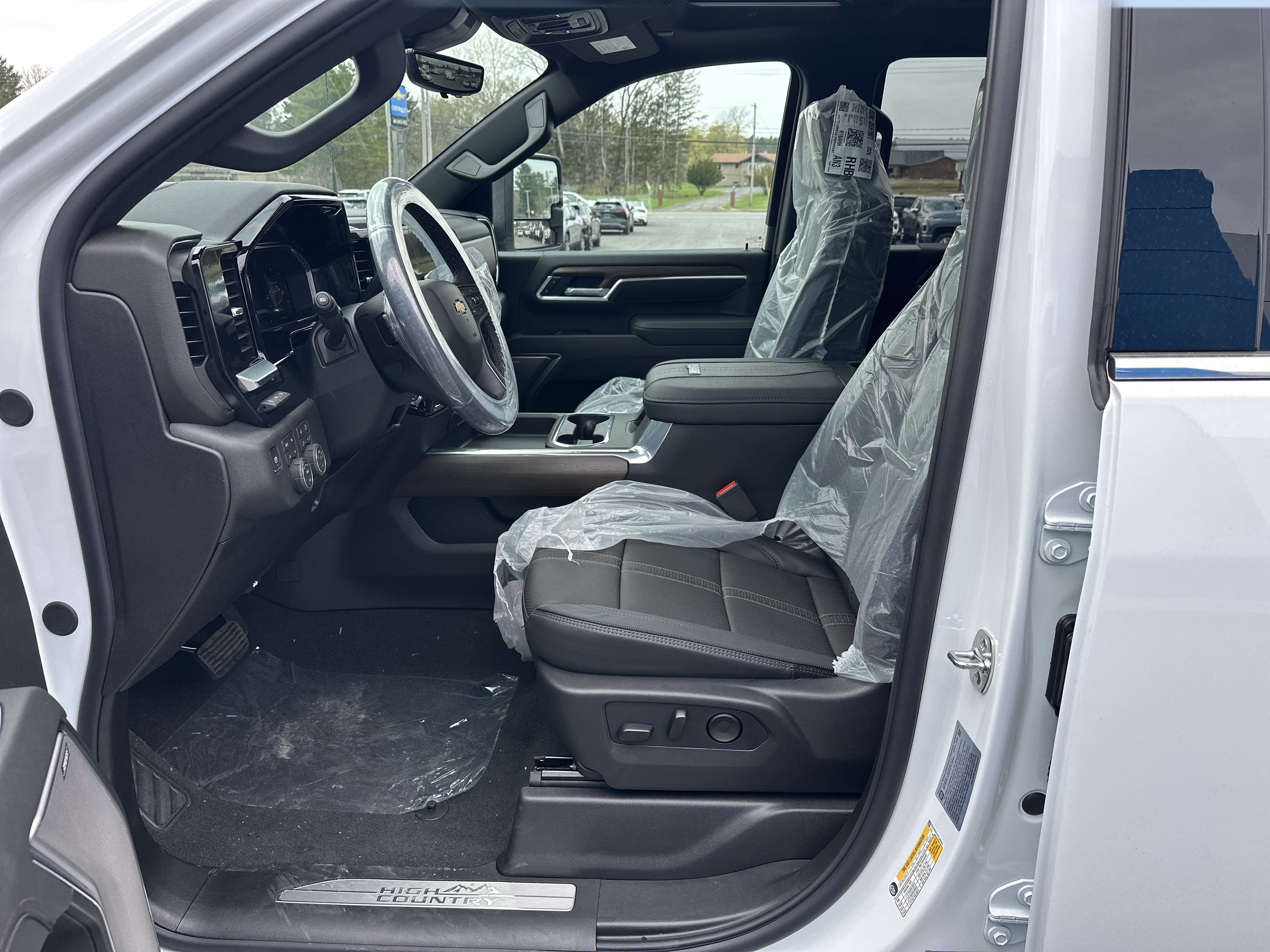 New 2026 Chevrolet Silverado 2500 High Country w/ High Country Premium Package AWD/4WD image 10