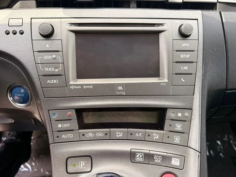 Used 2014 Toyota Prius Four FWD image 26
