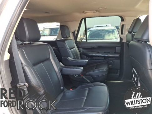 Used 2024 Ford Expedition XLT AWD/4WD image 21