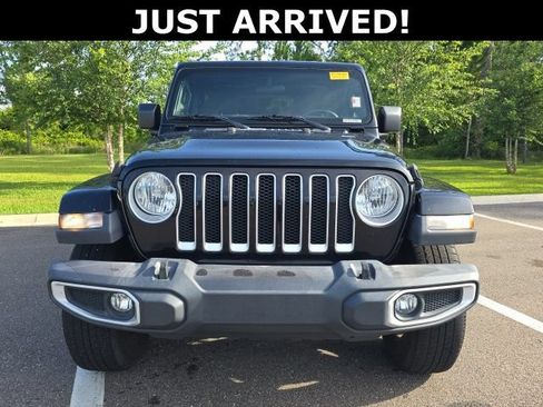 Used 2021 Jeep Wrangler Unlimited Sahara AWD/4WD image 2